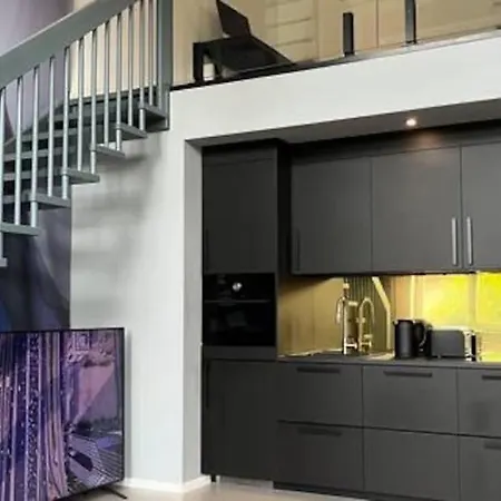 Duplex Loft Mit Garten Apartment *