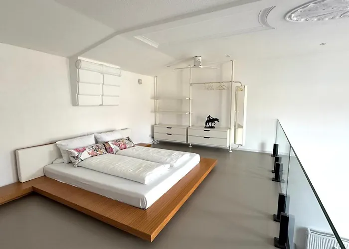 Duplex Loft Mit Garten Lägenhet *